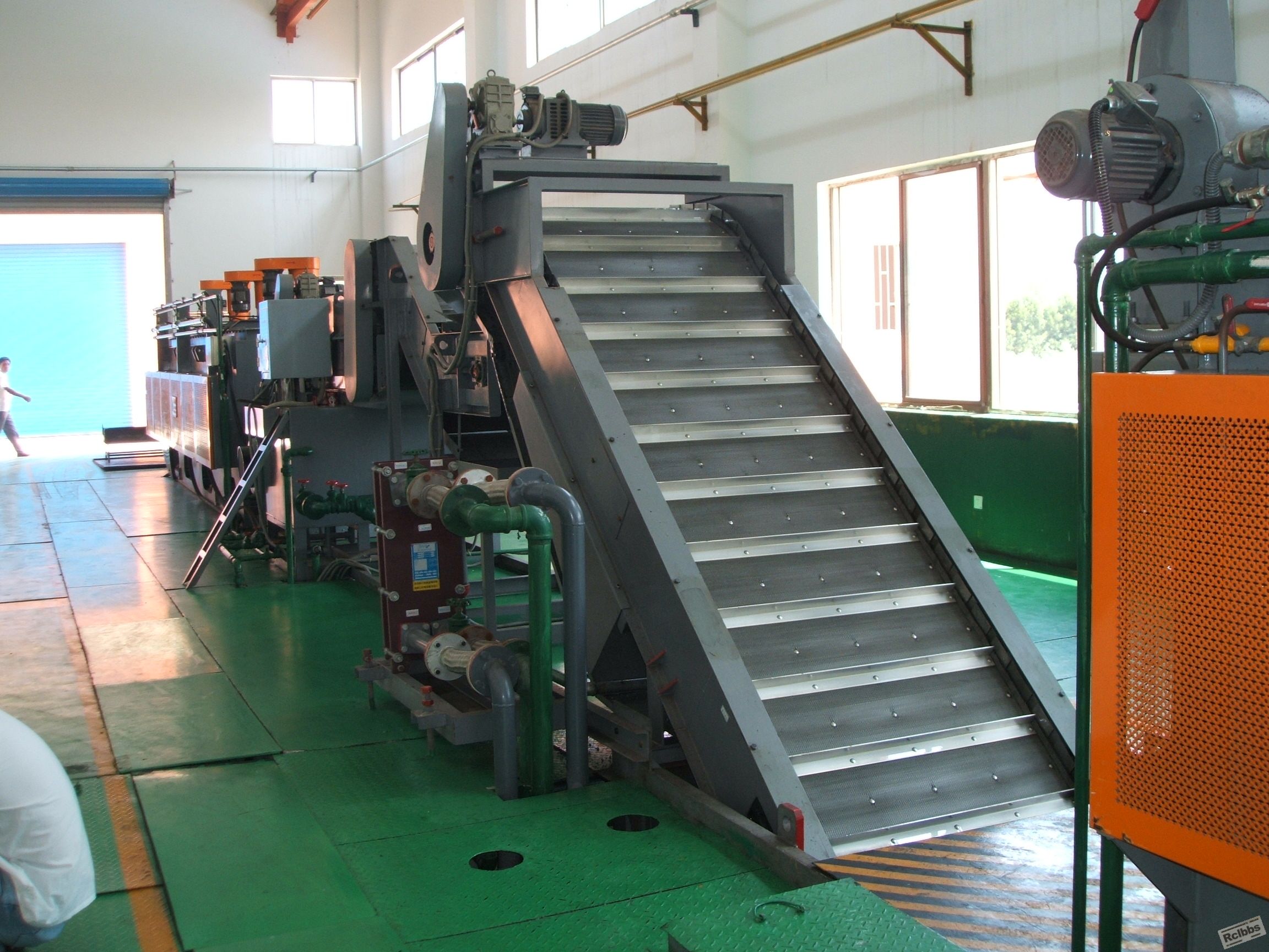 托辊型网带炉自动生产线