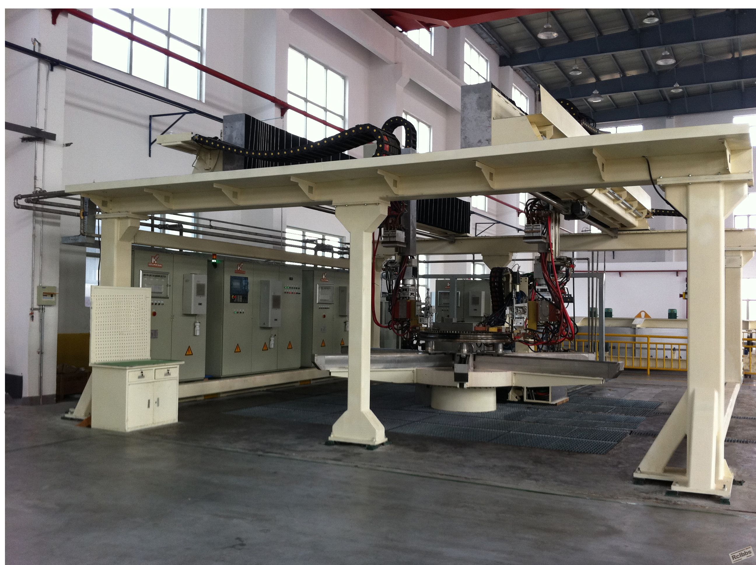 中频淬火设备 副本.jpg