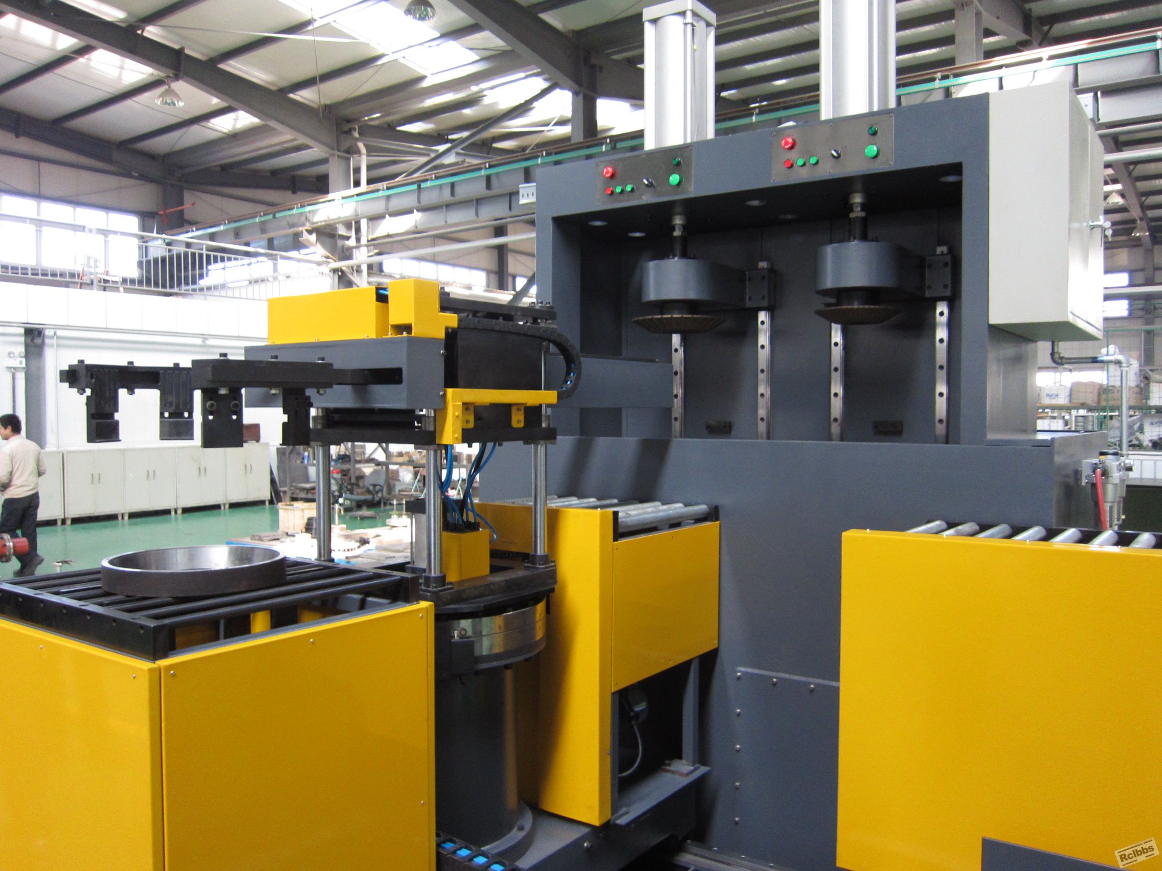 人本轴承的设备