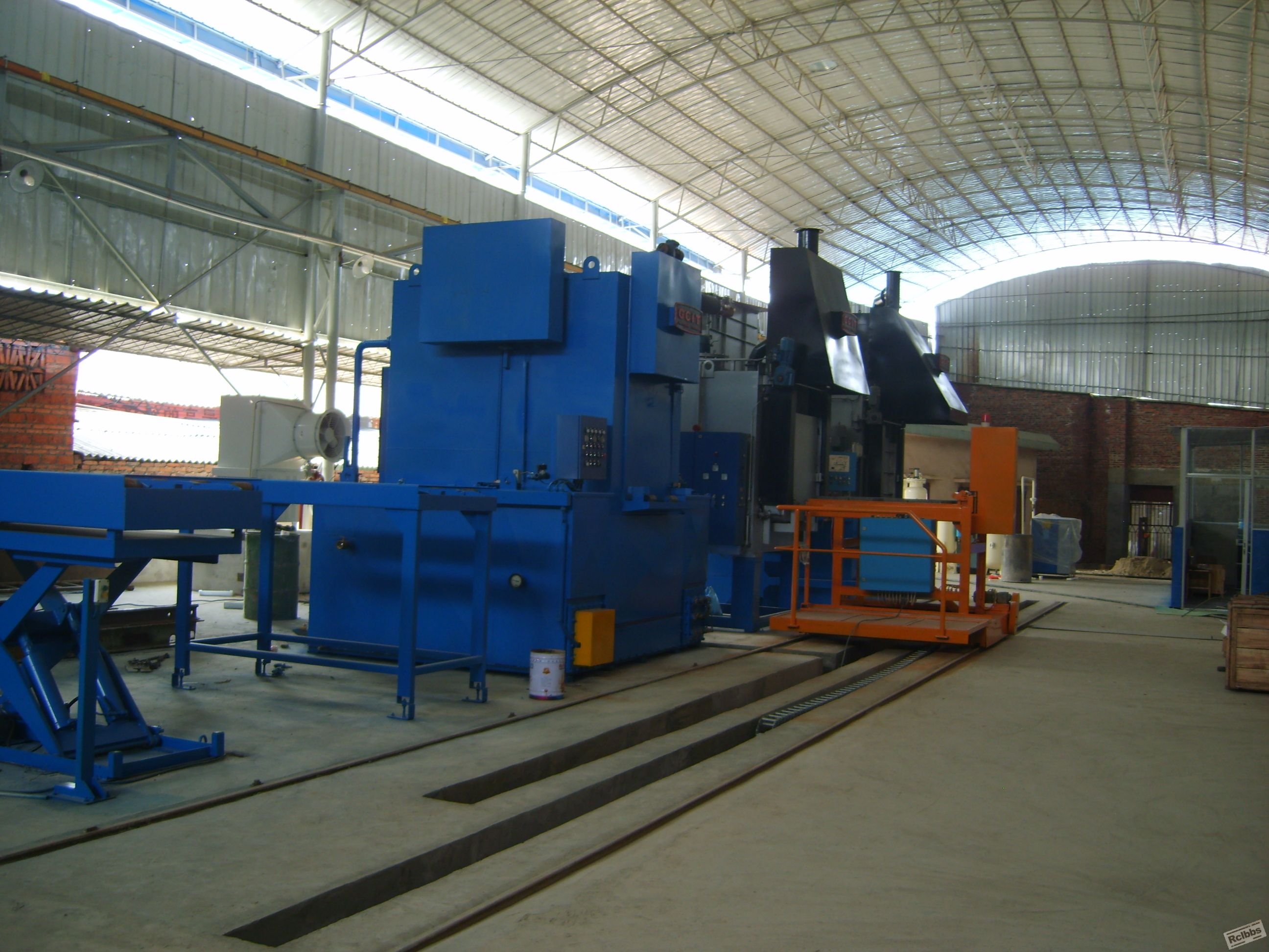 冷调完毕的多用炉 - 〖设备图片区〗 - 热处理论坛 - powered by