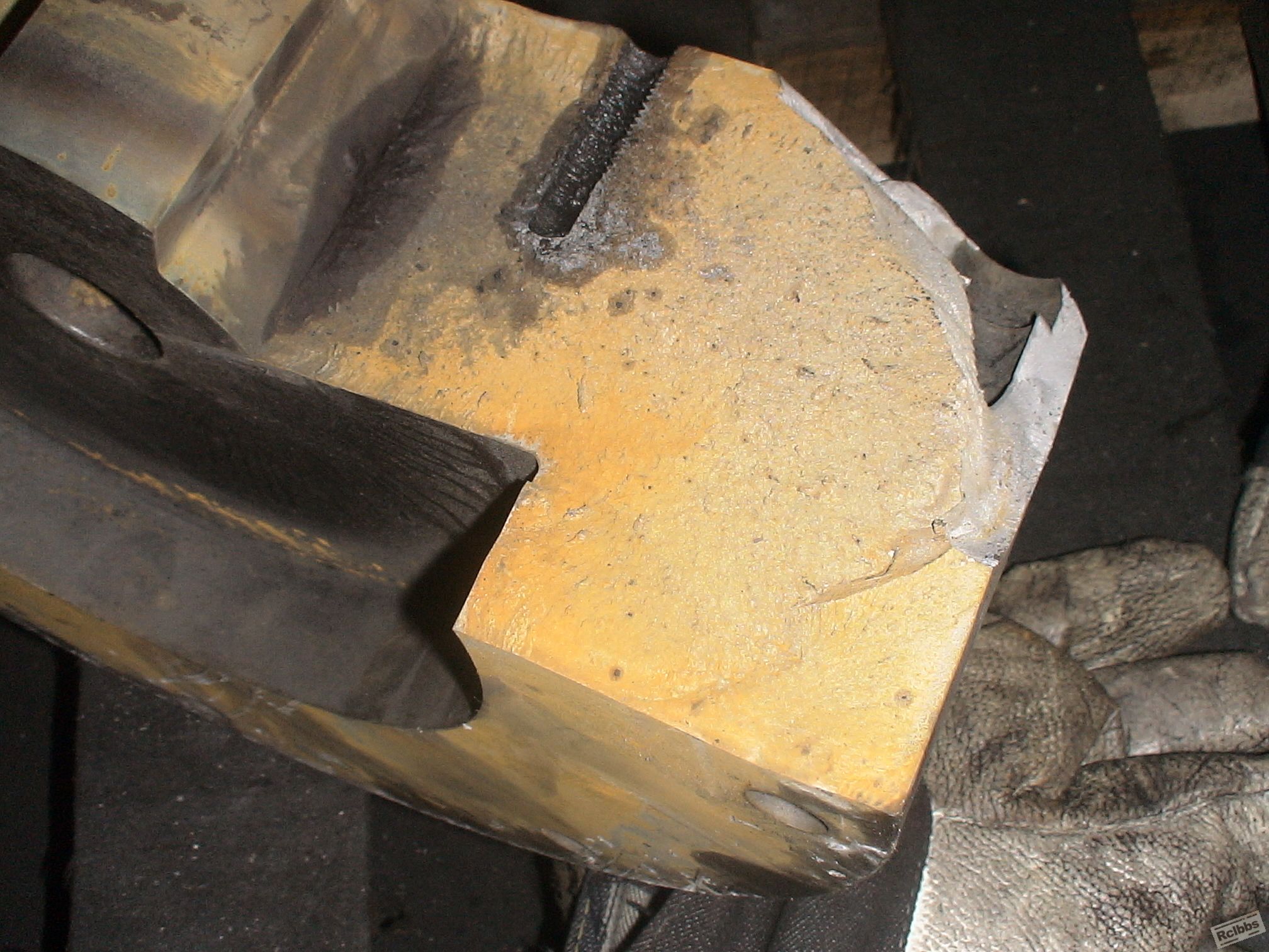 t10模垫热后线切割开裂